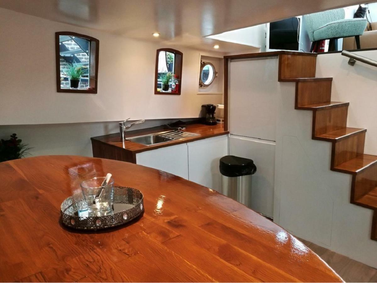 Houseboat Rose Apartment Amsterdam Bagian luar foto